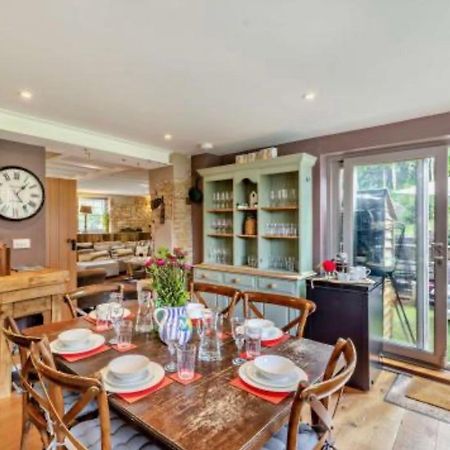 Luxury Country Cottage With A View Enstone エクステリア 写真