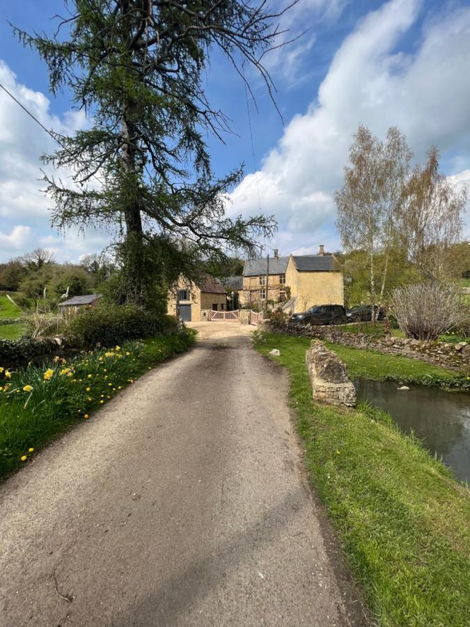 Luxury Country Cottage With A View Enstone エクステリア 写真