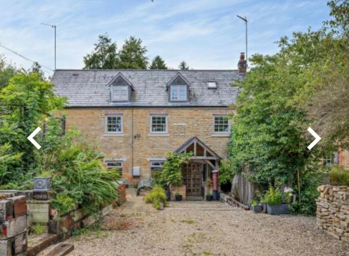 Luxury Country Cottage With A View Enstone エクステリア 写真